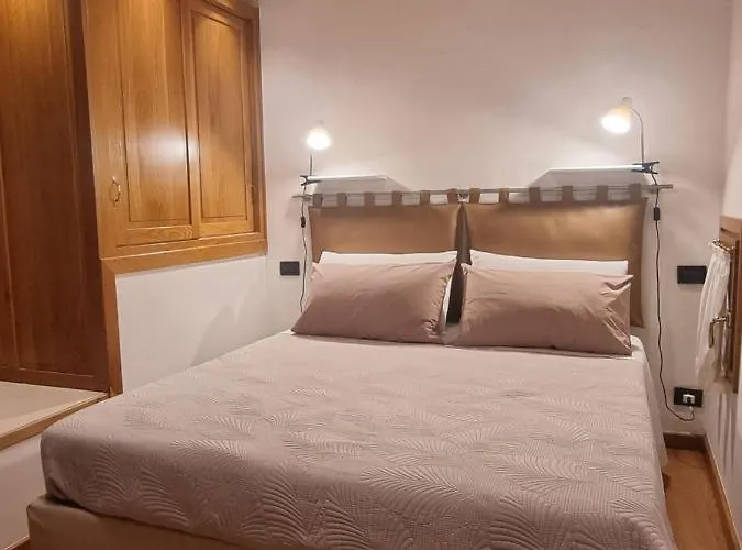 Nyaraló Giulietta E Romeo *